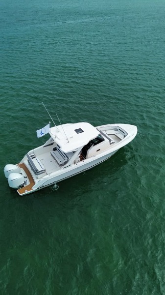 
								Tiara 34 LS 2021 full									