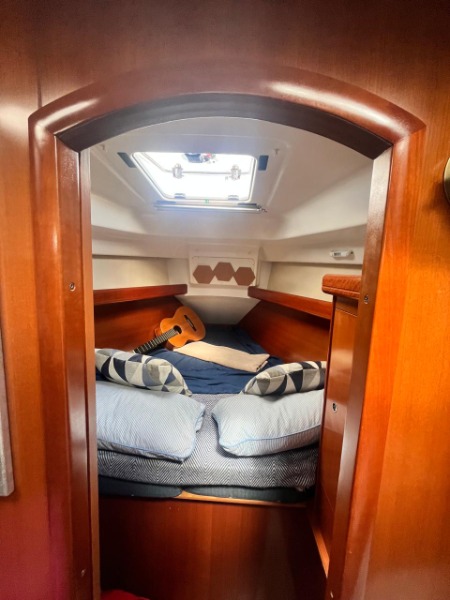 
								Spain 2006 Beneteau €euros full									