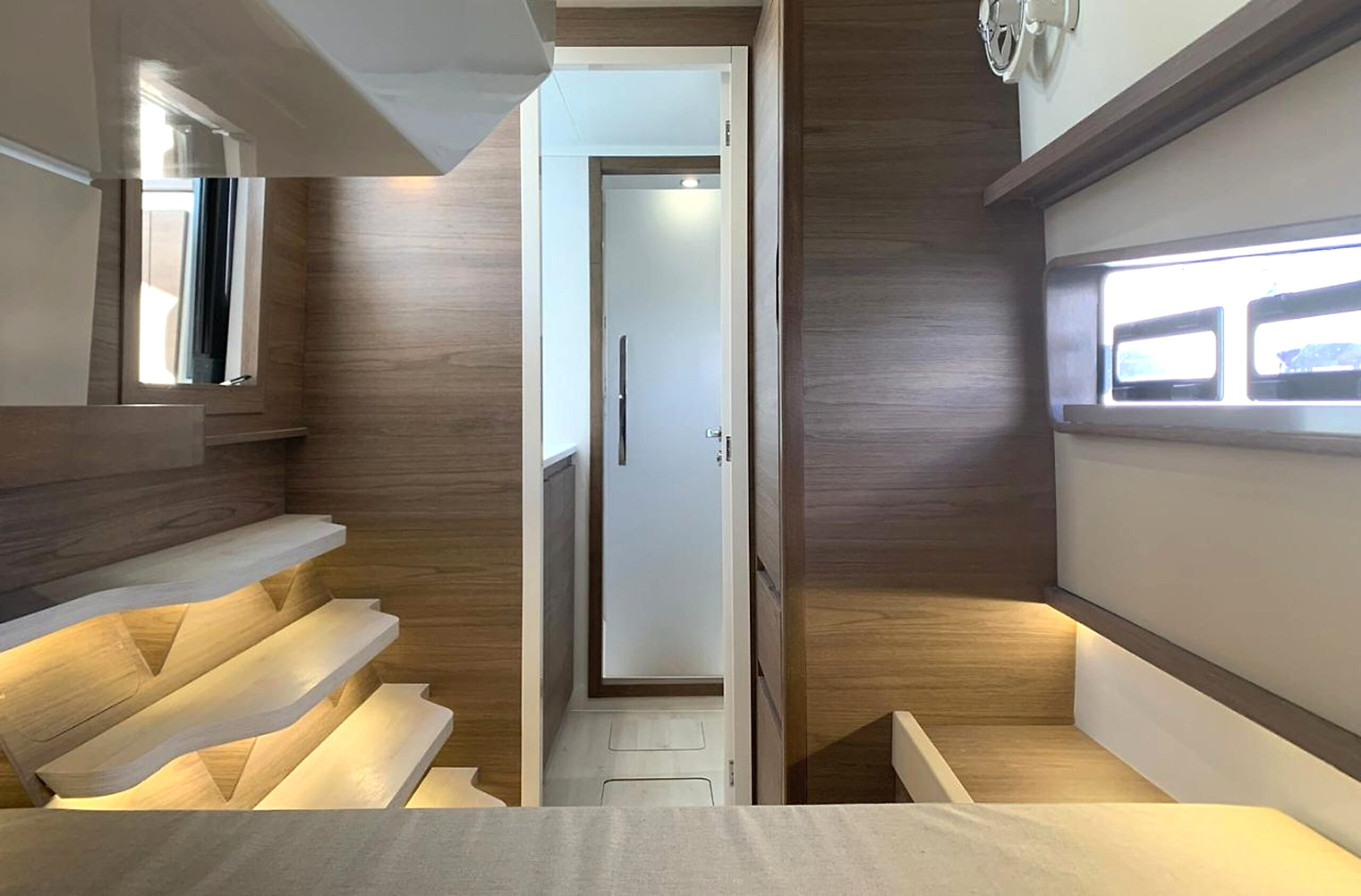 
								Aventura Yachts 38 Sc 2025 full									