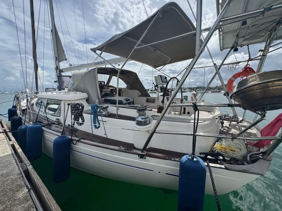 1998 Fantasi 44 USD 199000 Grenada Grenada