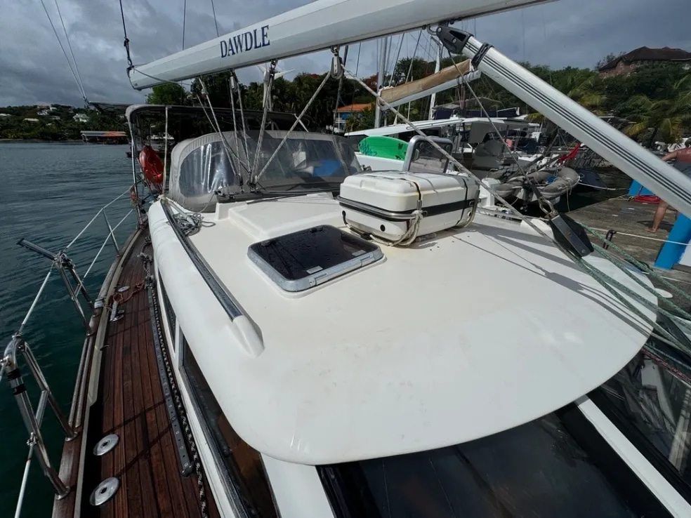 
								1998 Fantasi 44 USD 199000 Grenada Grenada full									