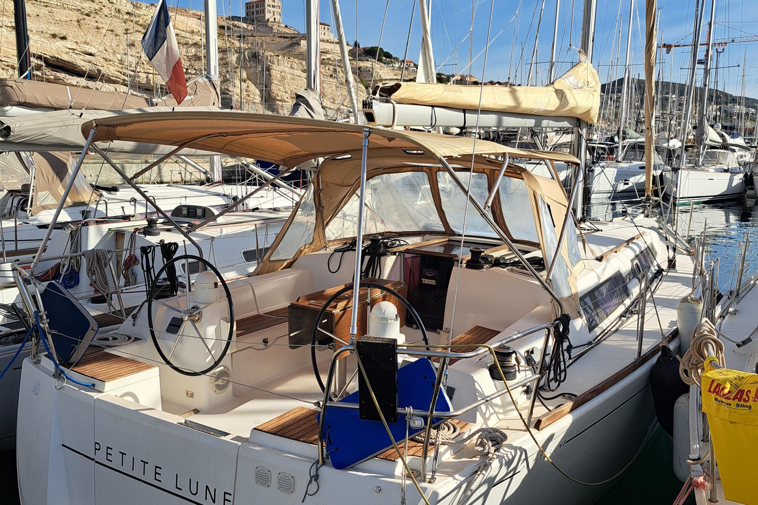 Dufour 375 Grand Large 2011