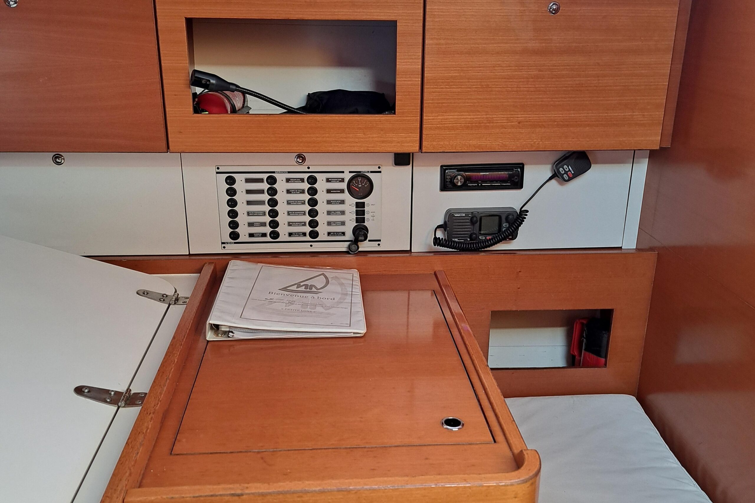 Dufour 375 Grand Large 2011