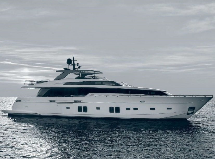 2019 105.6 foot San Lorenzo Sl106 EUR 6300000