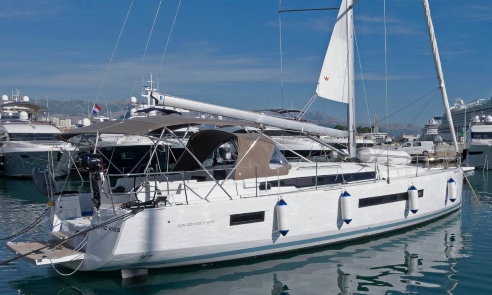 2021 47.3 foot Jeanneau Sun Odyssey 490 EUR 329000