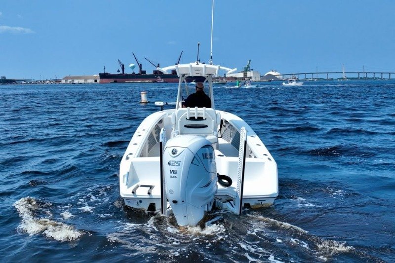 2022 foot Pathfinder 2700 usd 155000