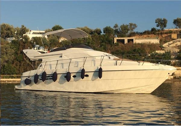 2001 48.1 foot Azimut 46 Fly EUR 220000