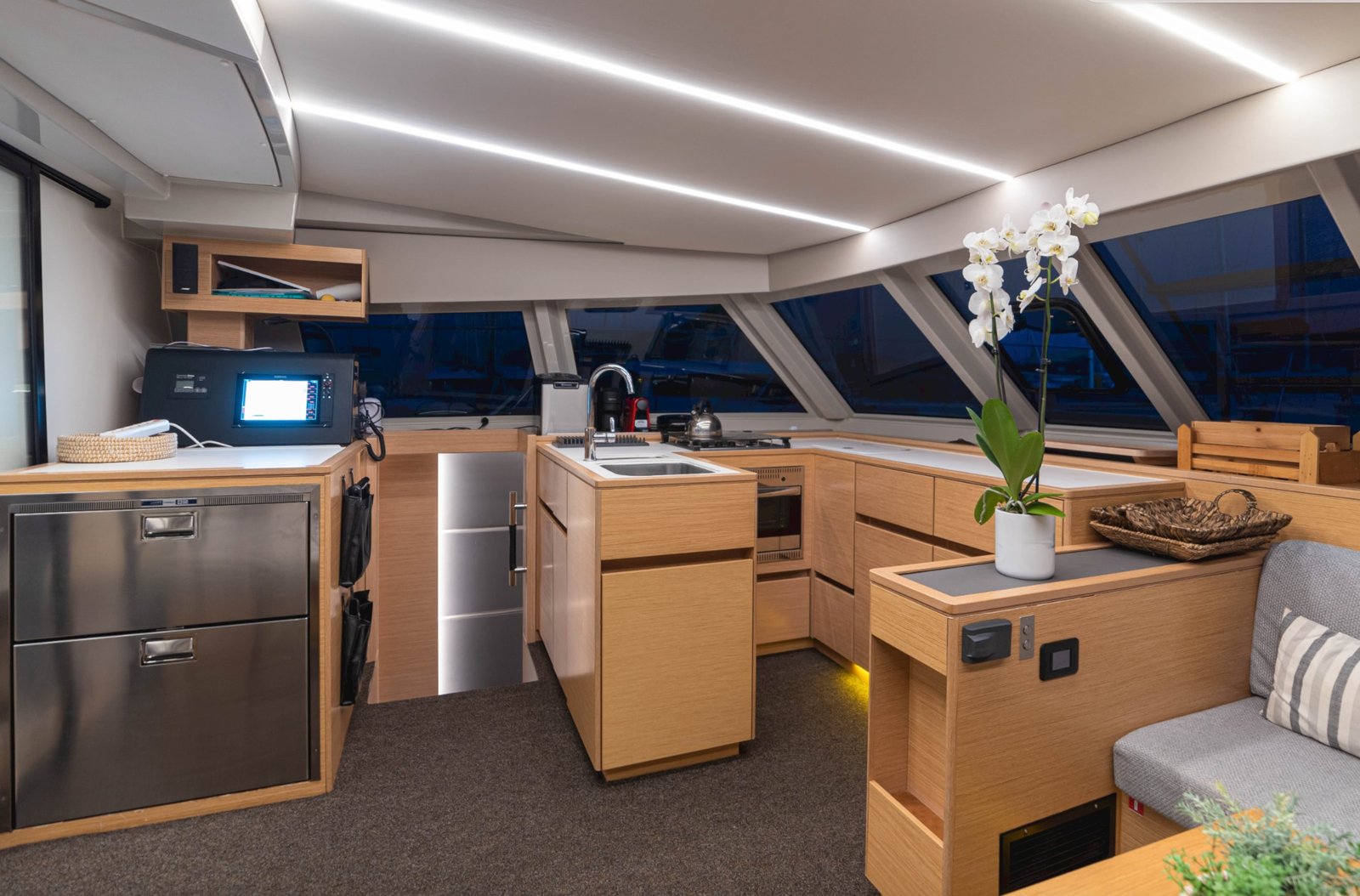 Thumbnail 10