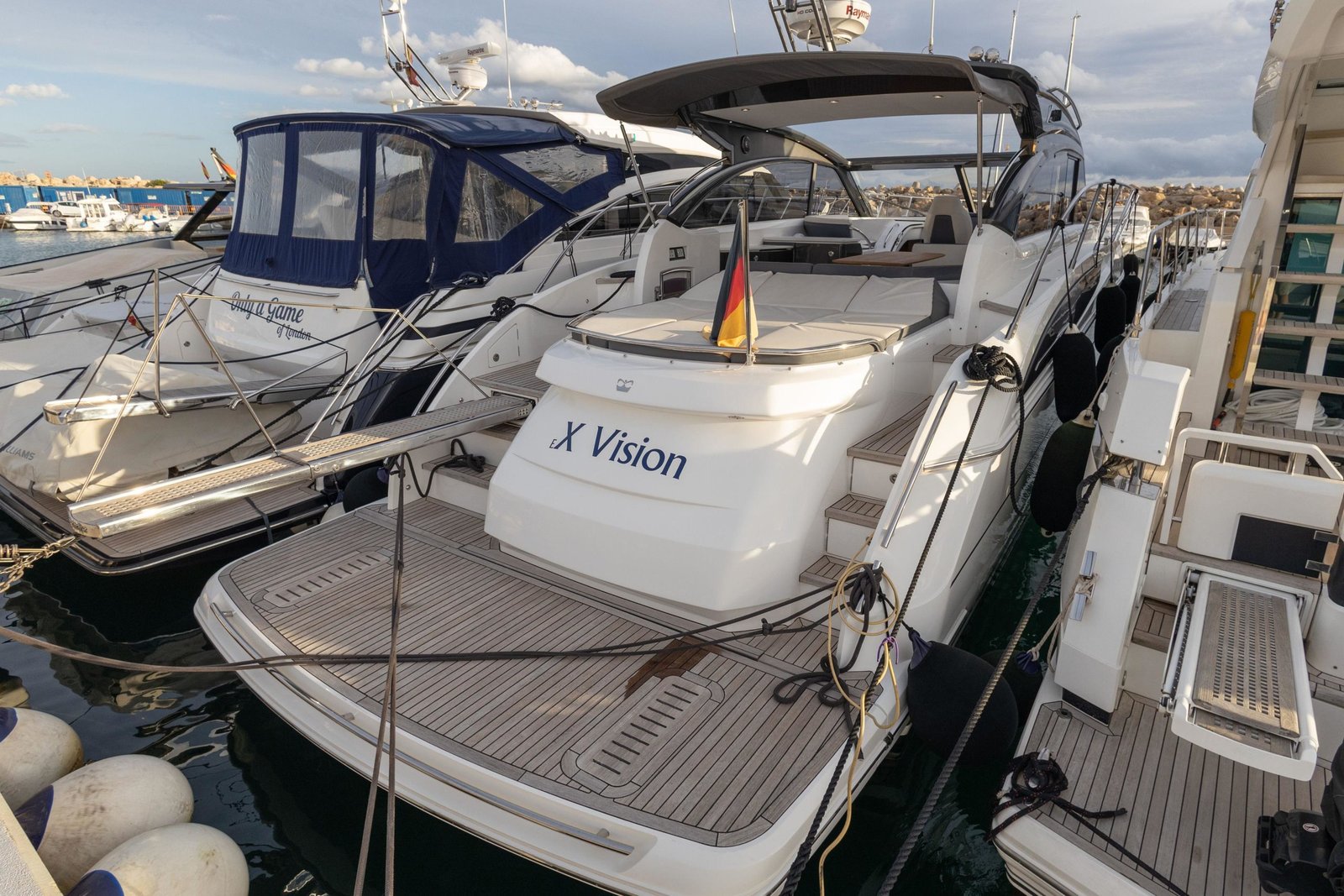 2016 50 foot Princess Yachts V48 Open EUR 690000