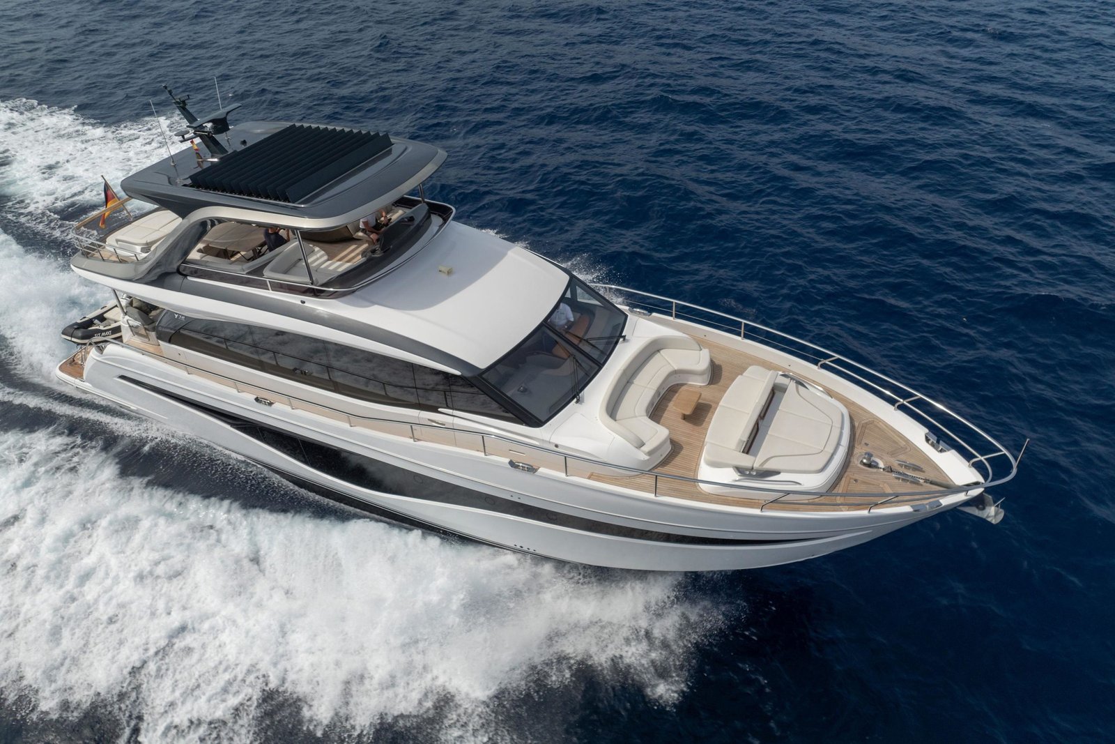 2022 71.4 foot Princess Y72 EUR 4450000