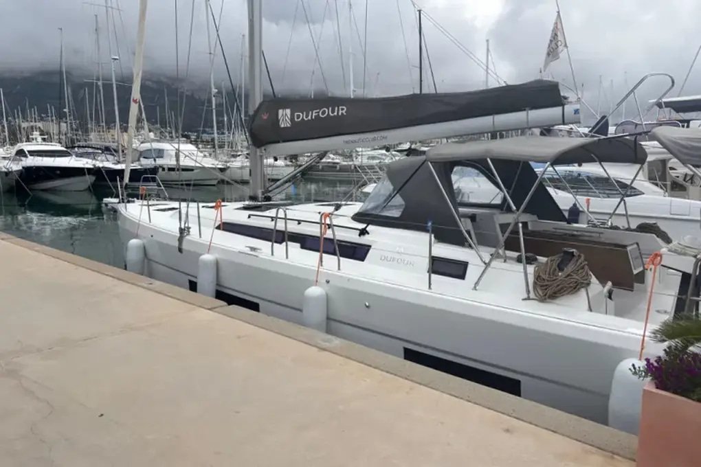 2023 48.7 foot Dufour 470 EUR 295000
