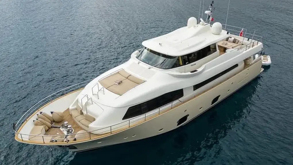 2010 86 foot Ferretti Navetta 26 EUR 2250000